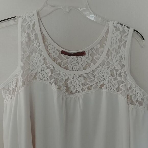 Belldini Open Shoulder Lace Detail Dress - Picture 3 of 4